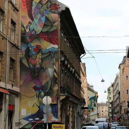 Rockstar Suite In Ruin Quarter Budapeste Exterior foto